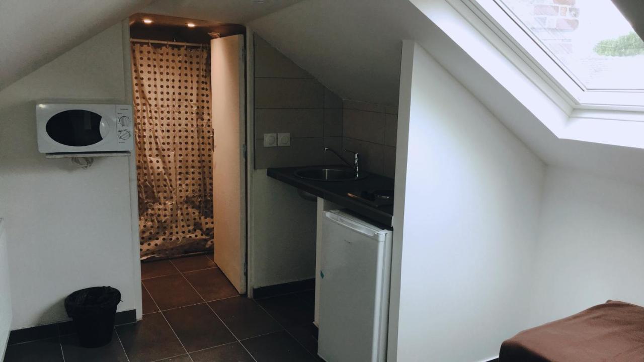 Hôtel Sainte-Barbe Guignes-Rabutin Extérieur photo
