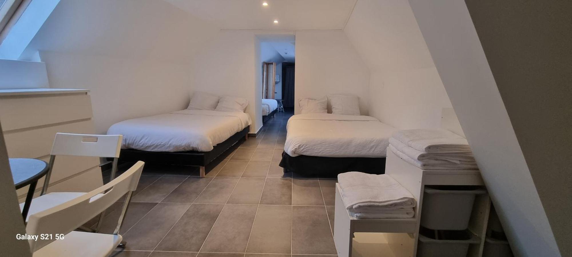 Hôtel Sainte-Barbe Guignes-Rabutin Extérieur photo